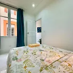 Apartament Chez Claire 4- Place Capitole 122m2, Clim *