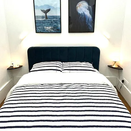 Chez Claire 4- Place Capitole 122m2, Clim *