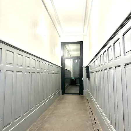 Coeur Capitole 122m2- Clim - Parking - Ascenseur- Metro شقة *