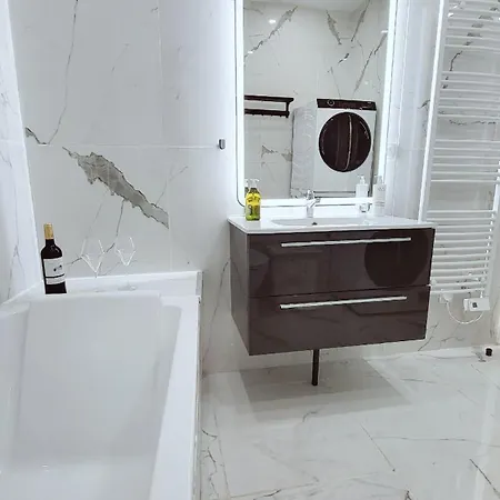 Chez Claire 4- Place Capitole 122m2, Clim Апартаменты Тулуза