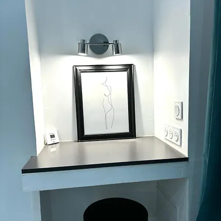 Chez Claire 4- Place Capitole 122m2, Clim Апартаменты *